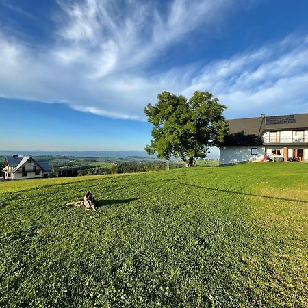 Bed and Breakfast Tarasowka U Zajaca Czerwienne Экстерьер фото